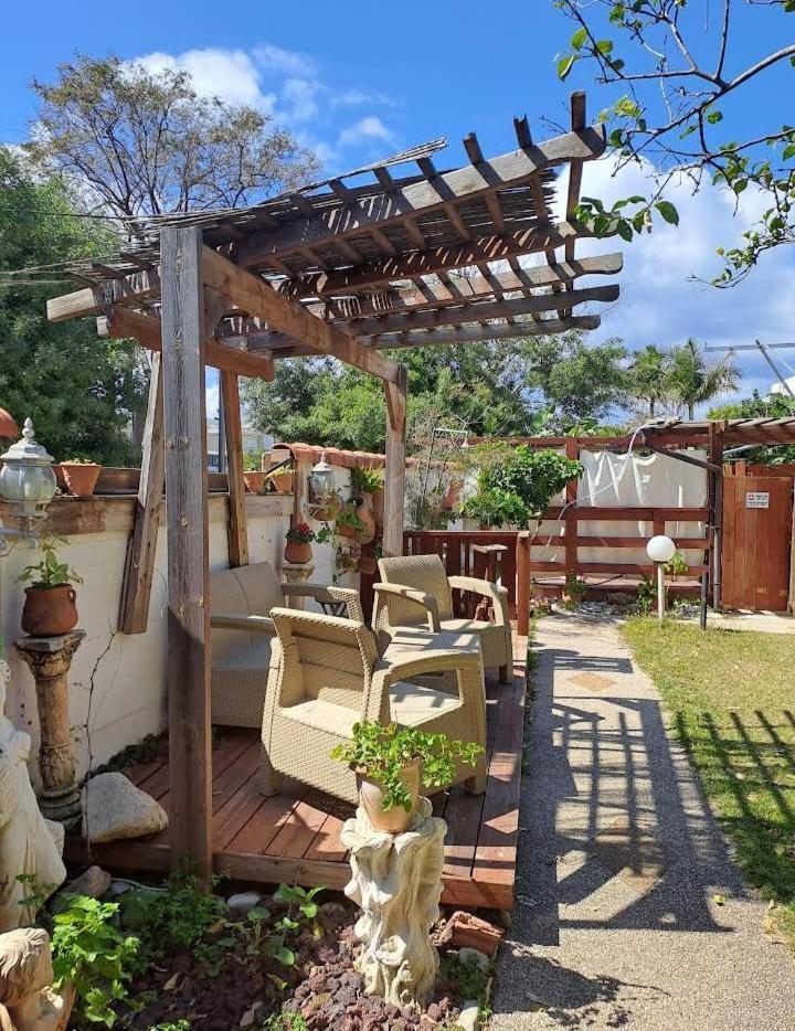 Czarina Cabin הבקתה הקיסרית והדירה הקיסרית Czarina Apartment Caesarea Eksteriør bilde
