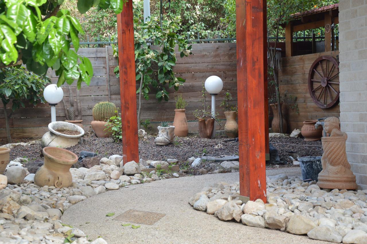 Czarina Cabin הבקתה הקיסרית והדירה הקיסרית Czarina Apartment Caesarea Eksteriør bilde